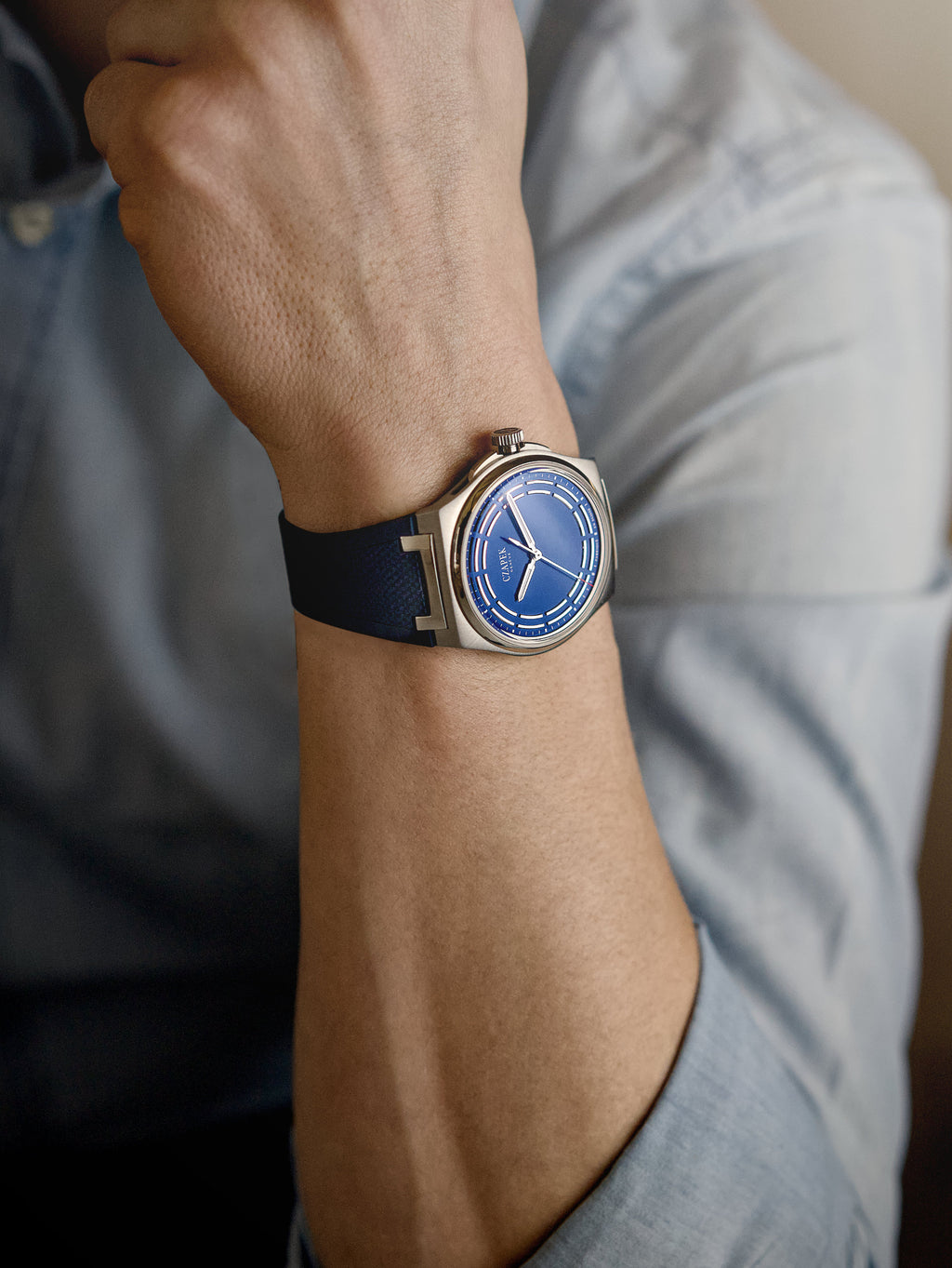 Antarctique Titanium Dark Sector Cosmic Blue